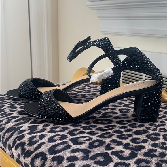 STUNNING Badgley Mischka Sparkly Heels - Picture 3 of 14